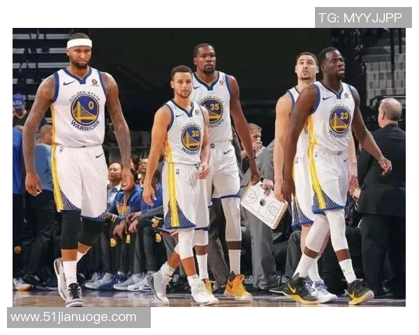 南京篮球队与杭州篮球队赛后复盘分析个人能力的对比与启示